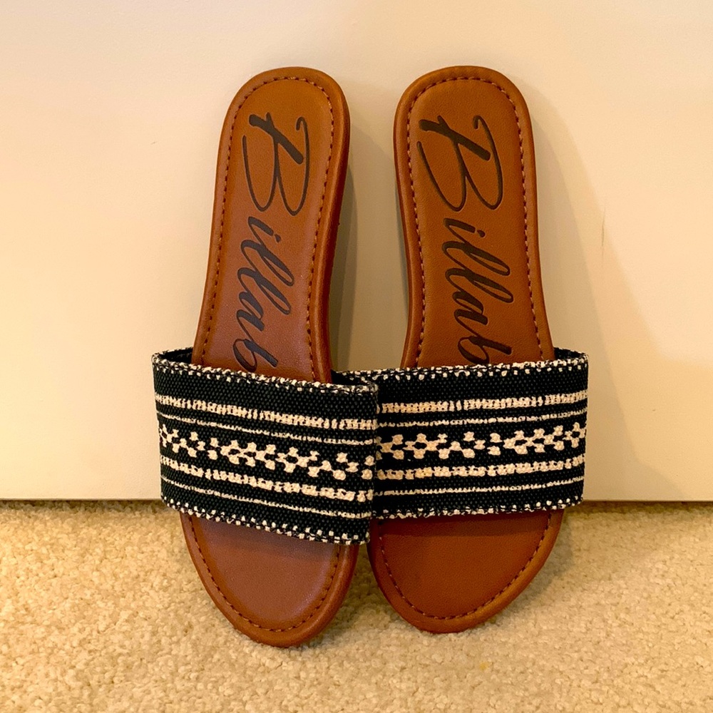 Billabong navy blue and white sandals. Size 7